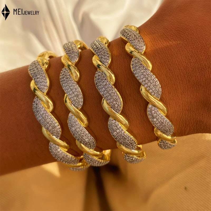 Women'S Accessories Manufacturers - High-End Met Tweekleurige Diagonale Strepen Zirkonia