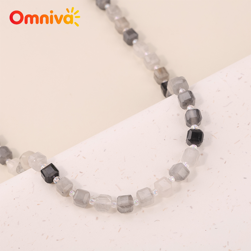 Natuursteen Cloud Crystal Hand - Women Accessories In Wholesale recensie en prijs