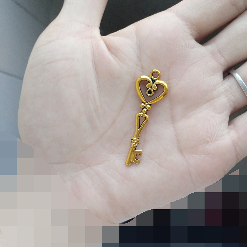 40 stuks gouden sleutels bedel - Women'S Accessories Manufacturers recensie en prijs