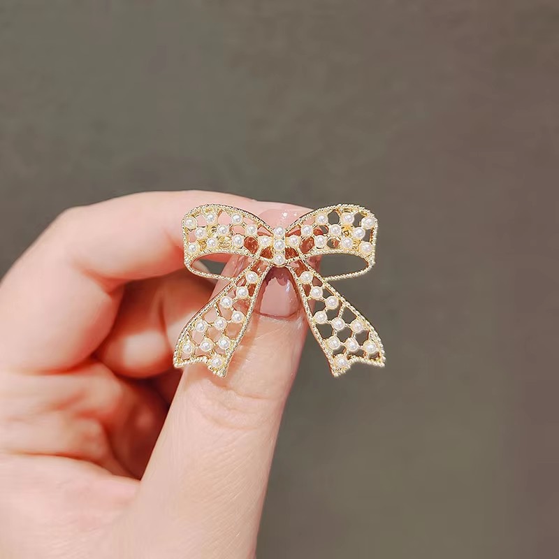 Punk meisje broche 2025, modie - Women'S Accessories Manufacturers recensie en prijs