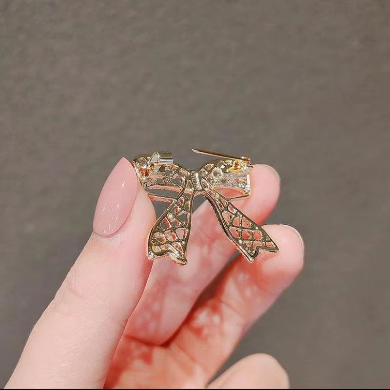Punk meisje broche 2025, modie - Women'S Accessories Manufacturers recensie en prijs